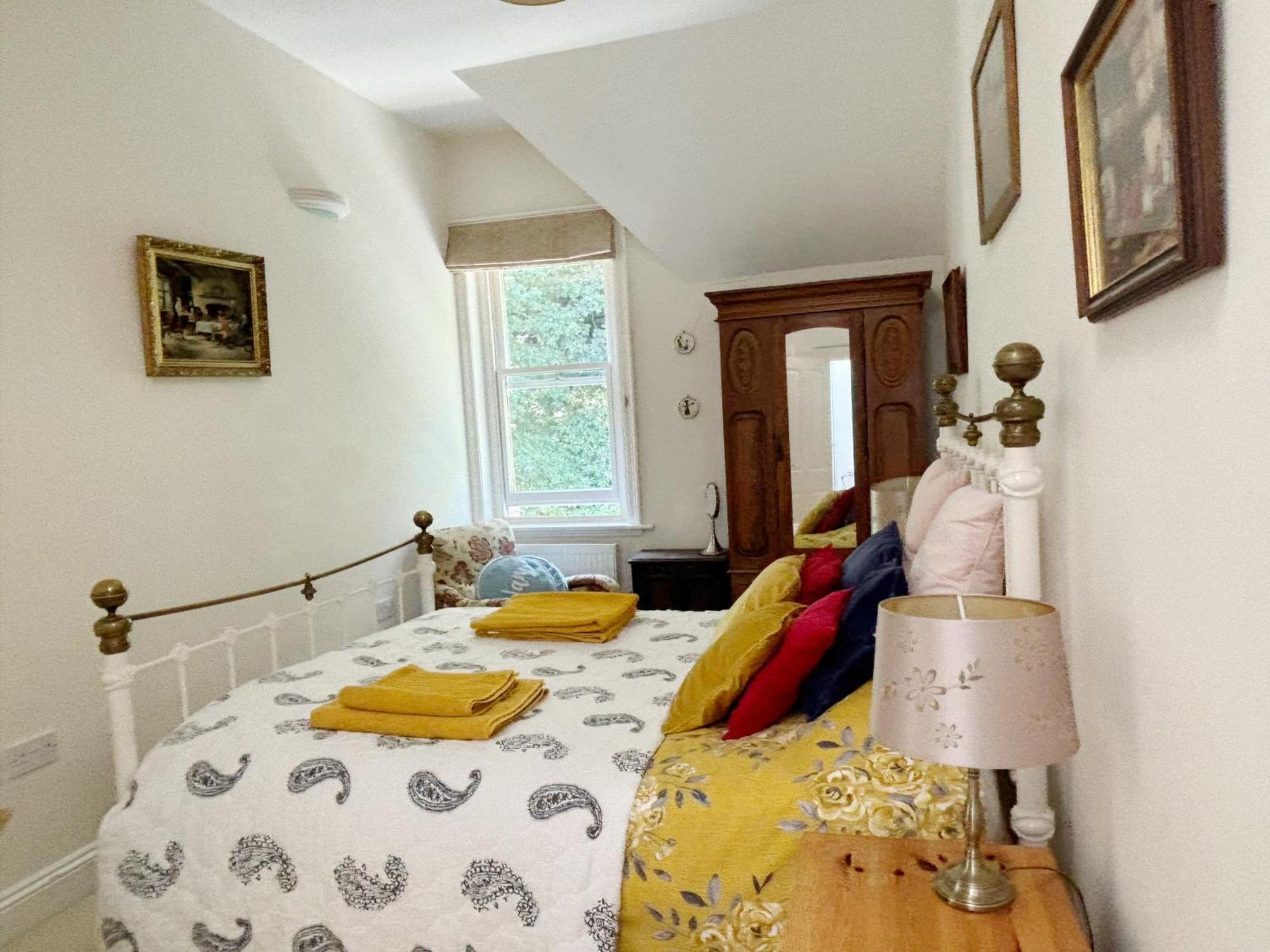 Spacious Town-Centre Apartment With Stunning Views Great Malvern Buitenkant foto